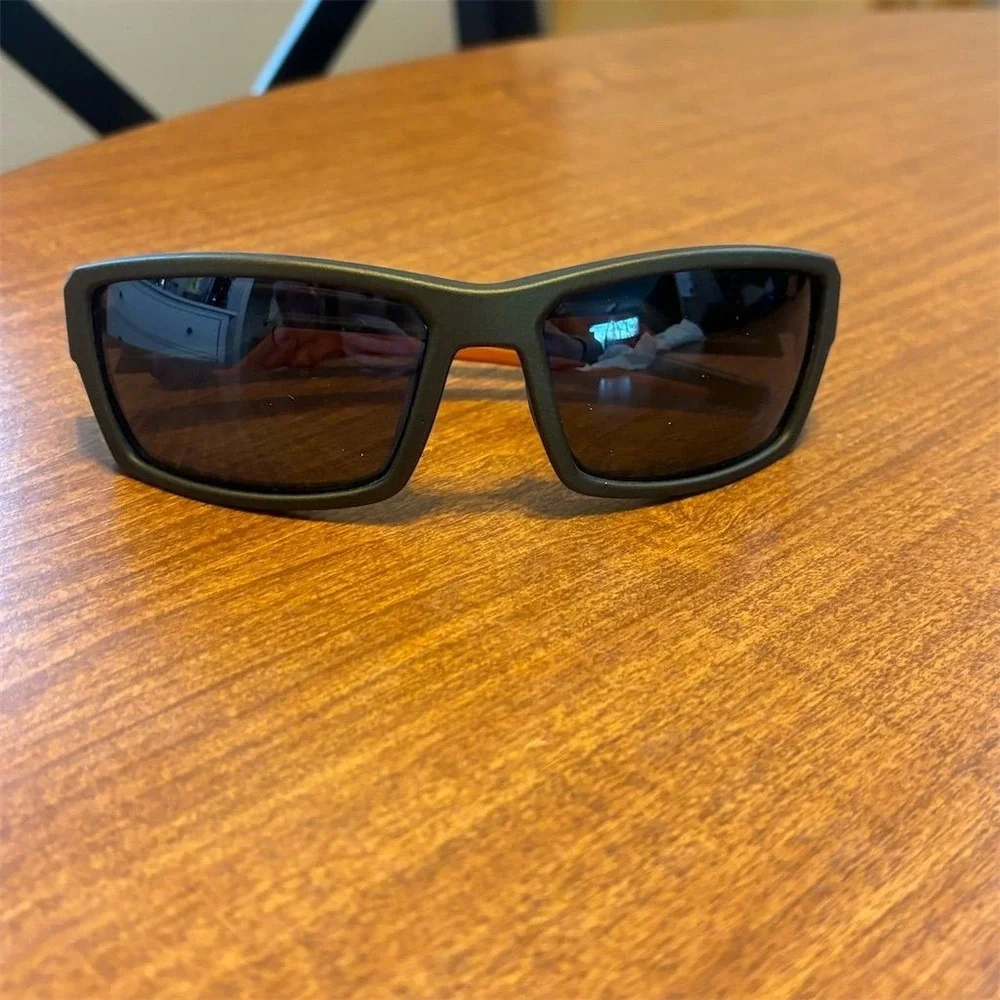 Body Glove Vapor 23 Polarized Wrap Sunglasses Unisex Black Frame